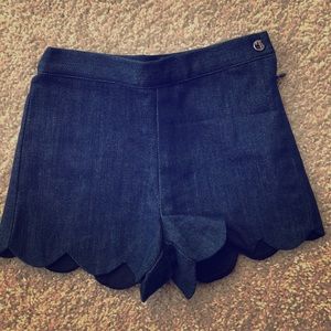 Scallop Jacadi shorts NWOT